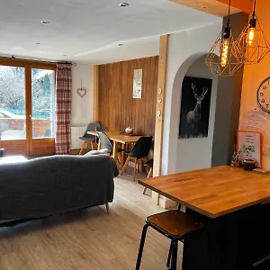 Lovely 2 Bed In With Garden Appartement