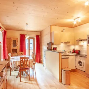  Apartment Place Eglise 2